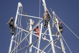 高原寒 架線(xiàn)忙