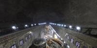烏東德水電站左岸錐管全部“入定”機窩