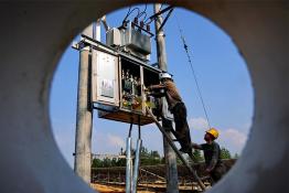 “國(guó)網(wǎng)陽(yáng)光扶貧行動(dòng)”巴東首批40個(gè)村級(jí)光伏發(fā)電站建成投運(yùn)