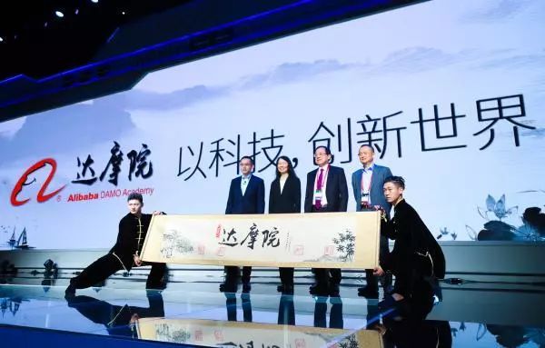 2017中國(guó)云計(jì)算行業(yè)年度盤(pán)點(diǎn)：黑馬崛起，強(qiáng)者恒強(qiáng)