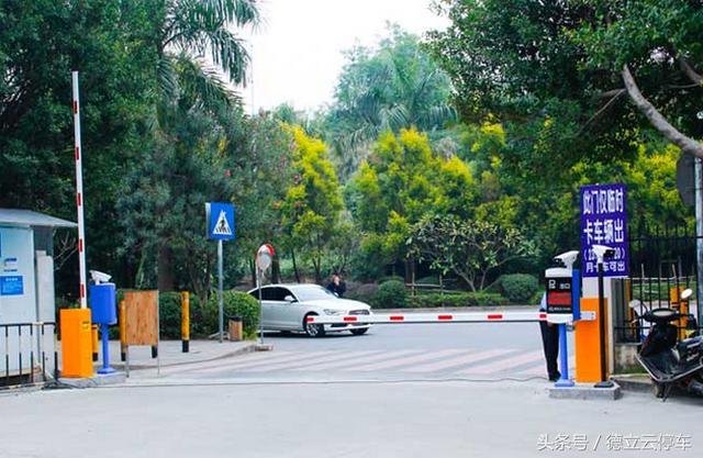 物聯(lián)網(wǎng)+云計(jì)算，開創(chuàng)智能停車新時(shí)代