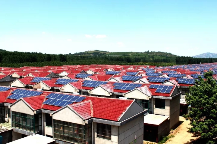 政府支持、專家肯定、品牌給力！2018分布式光伏市場繼續(xù)火爆！