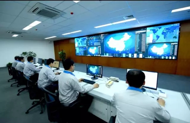 政府支持、專家肯定、品牌給力！2018分布式光伏市場繼續(xù)火爆！