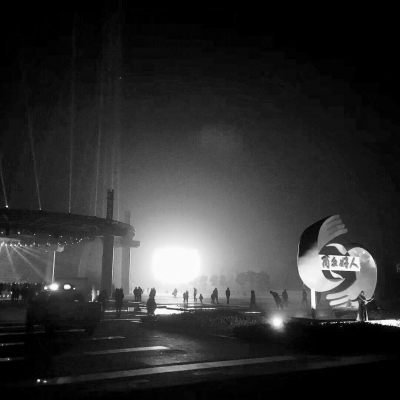 機(jī)器人作詩大數(shù)據(jù)畫像 18個(gè)城市18副面孔