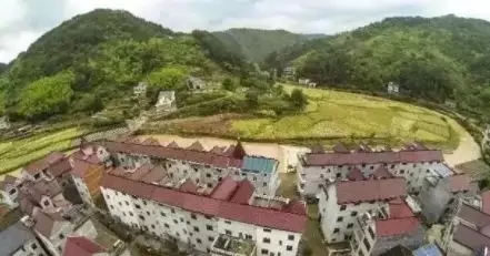 剛剛，2018中央一號(hào)文件發(fā)布，光伏扶貧助力致富