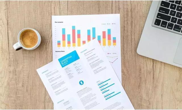 如何在數(shù)據(jù)庫(kù)中查找和消除重復(fù)的數(shù)據(jù)？