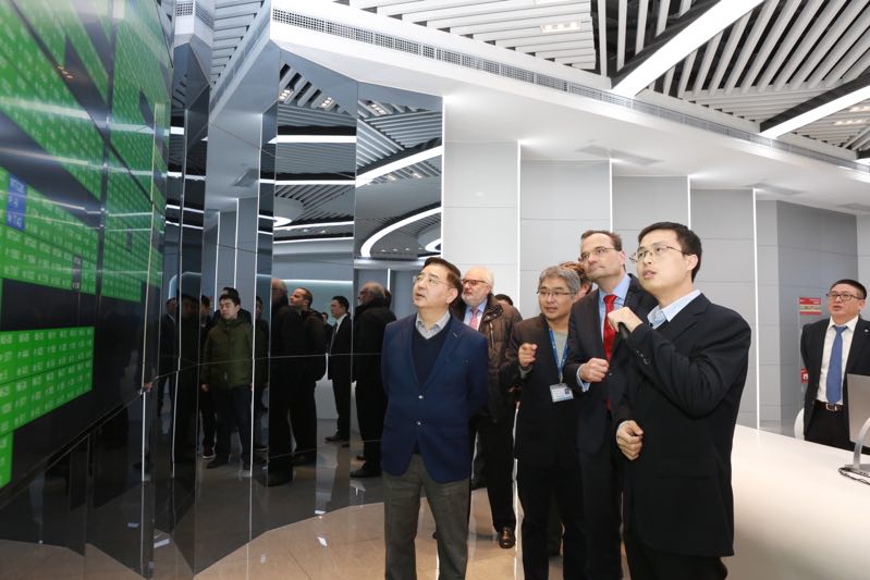 重磅引進(jìn)8MW海上風(fēng)機(jī)、Iwind數(shù)據(jù)中心正式啟用……上海電氣再創(chuàng)行業(yè)新紀(jì)錄！