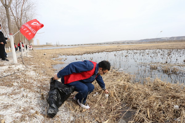 寧夏電力各基層單位組織開展學(xué)雷鋒活動(dòng)