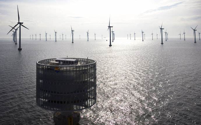 國(guó)內(nèi)首試！漂浮式雷達(dá)測(cè)風(fēng)裝置在福清興化灣海域順利下水測(cè)風(fēng)