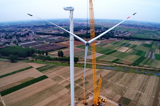 河北昌黎縣灤河口風(fēng)電項(xiàng)目工程開(kāi)始吊裝風(fēng)機(jī)