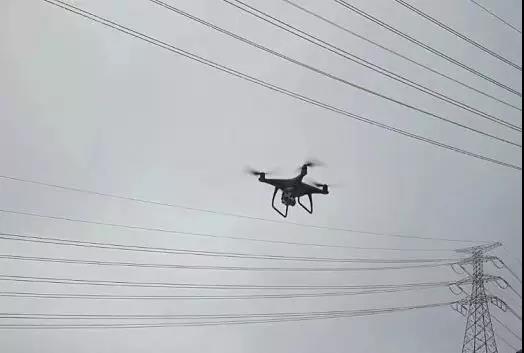 聽說(shuō)最近輸電線路和鐵塔“火”啦！