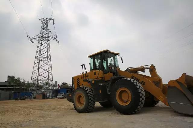 線路上裝了高清“電子眼”，專拍違章施工的你~