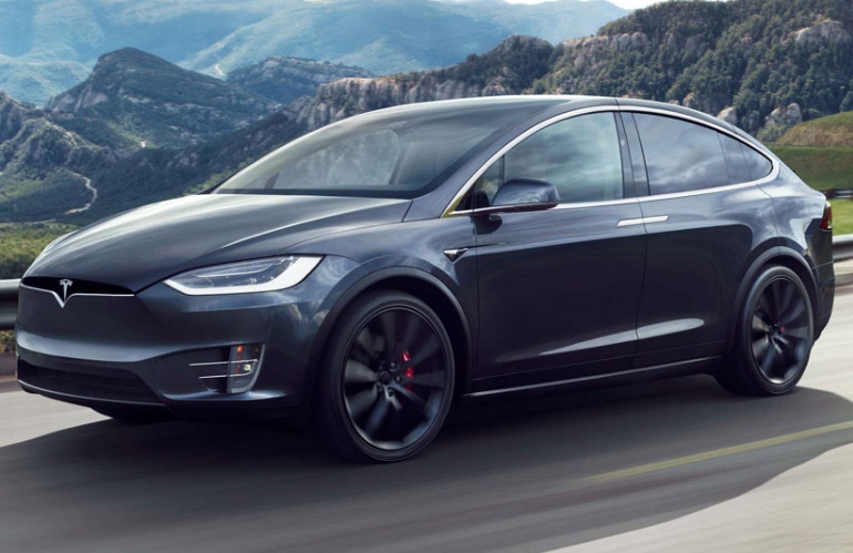 特斯拉進退維谷 太陽能拯救他嗎？