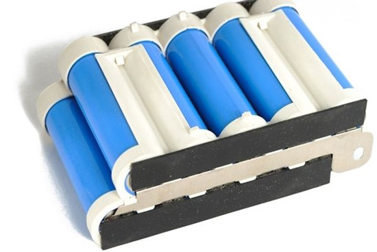 動(dòng)力電池邁入高能量密度時(shí)代 2018成高鎳811材料電池量產(chǎn)元年