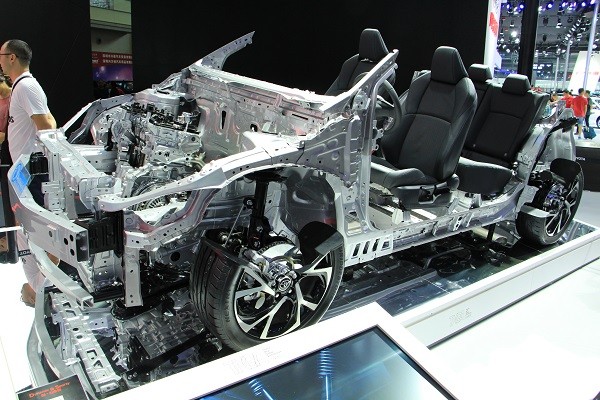 日本氫燃料電池汽車為何快人一步？