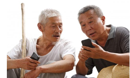 響應總理號召，天天學農(nóng)用手機“新農(nóng)具”助力鄉(xiāng)村振興