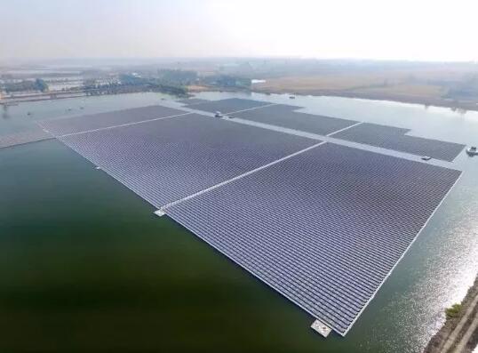 建在海上風(fēng)機(jī)之間的空閑海域 世界上第一個(gè)海上風(fēng)光電站指日可待！