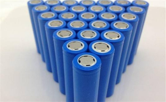 鋰電池之爭，三元還是磷酸鐵