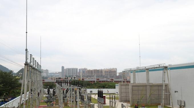 興義供電局110千伏花月變電站順利投運(yùn)，這是黔西南州首座110千伏智能變電站。