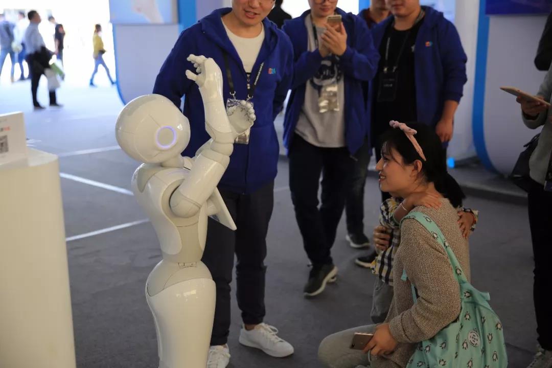 人工智能，從這里走向世界