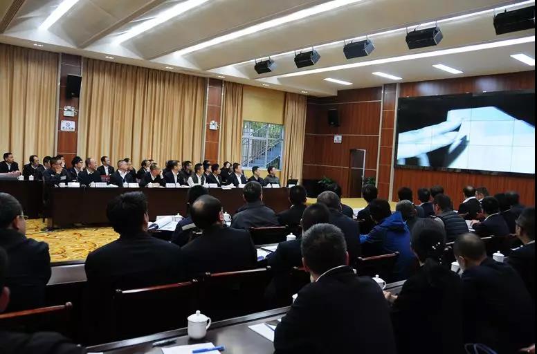 總經(jīng)理一線檢查指導(dǎo)安全生產(chǎn)！