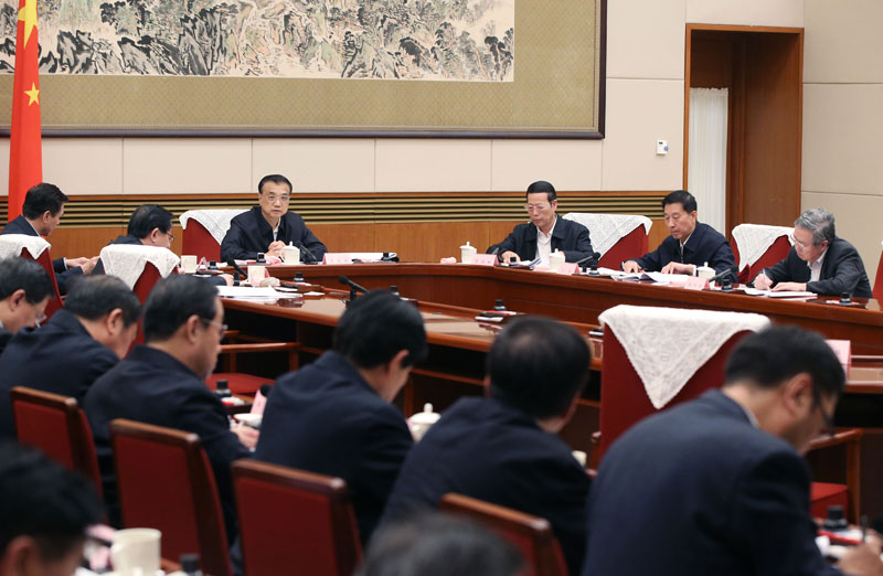 李克強(qiáng)：放寬配售電業(yè)務(wù)市場準(zhǔn)入 推動(dòng)建立市場決定能源價(jià)格機(jī)制