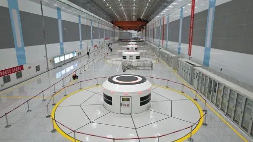 國(guó)網(wǎng)董事長(zhǎng)辛保安與哈電集團(tuán)董事長(zhǎng)曹志安會(huì)談