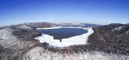 國(guó)網(wǎng)董事長(zhǎng)辛保安與哈電集團(tuán)董事長(zhǎng)曹志安會(huì)談